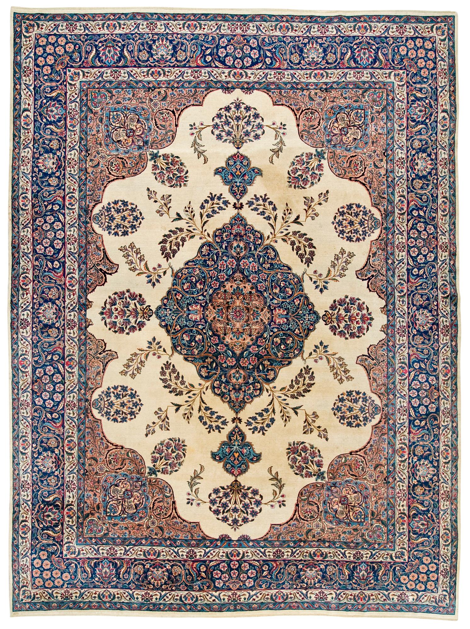 SEMIANTIK KIRMAN/YESD. 350,5x273,5 cm.