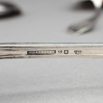 PARTI SILVER, 38 delar, bland annat Gustaf Möllenborg Feron, 1856. Total vikt ca 1187g.