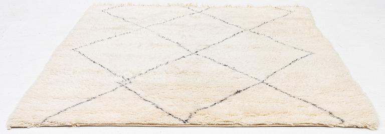 Matta, Marocko, ca 240 x 180 cm.