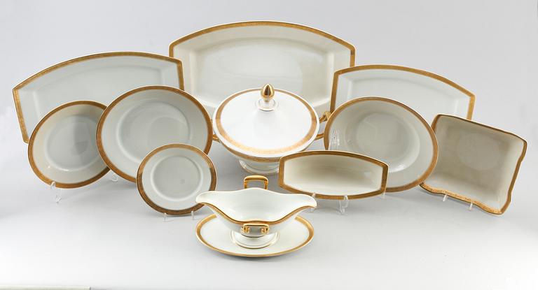 MATSERVIS, 51 delar, porslin, "Josephine" Rosenthal, 1900-talets mitt.