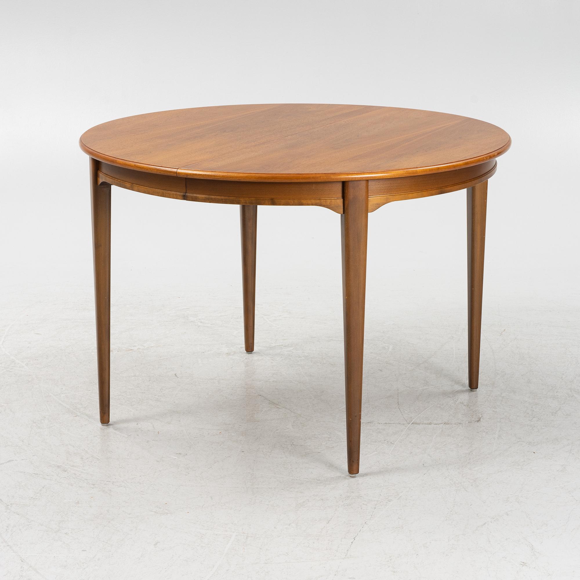 Dining table, walnut, mid-20th century.
