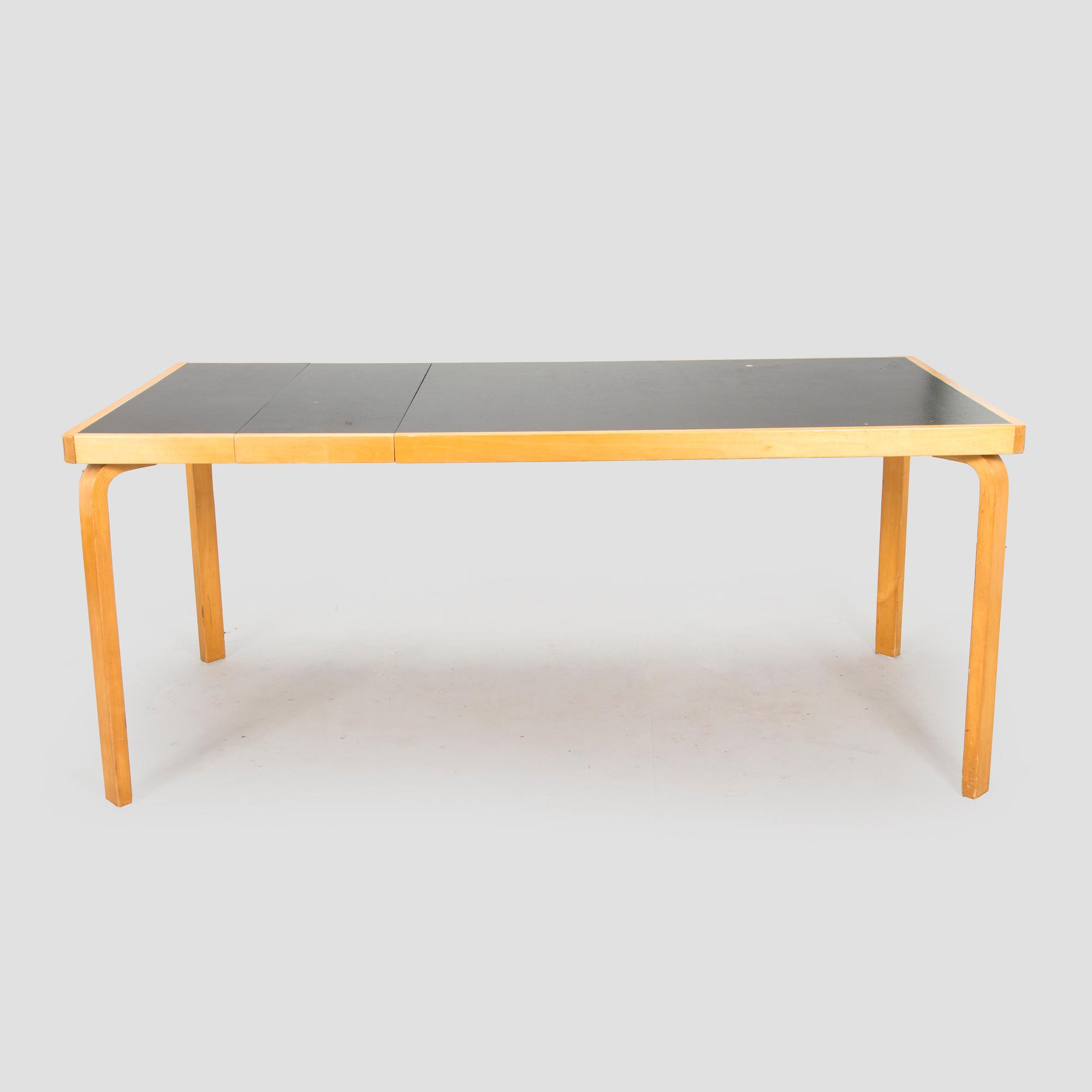 Alvar Aalto, bord, modell 95A, för O.Y. Huonekalu- ja Rakennustyötehdas A.B. 1940-tal.