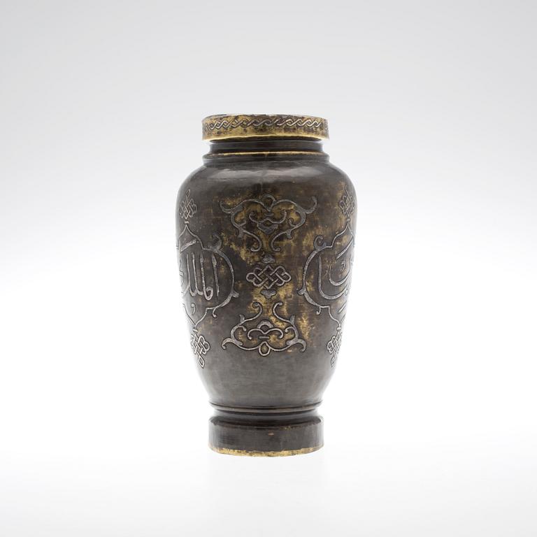 VAS, Mellanöstern, 1900-talets första hälft.