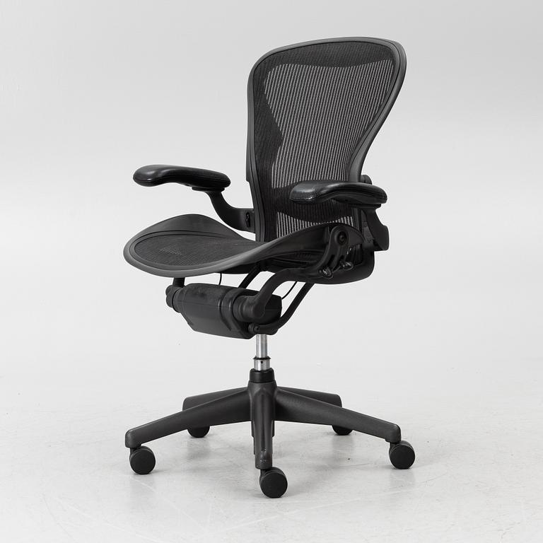 Don Chadwick/Bill Stump, desk chair, “Aeron”, Herman Miller.