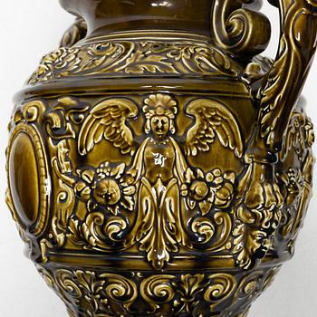 Rörstrand, a neo-renaissance majolica urn with cover, Sweden, second half of the 19th century.