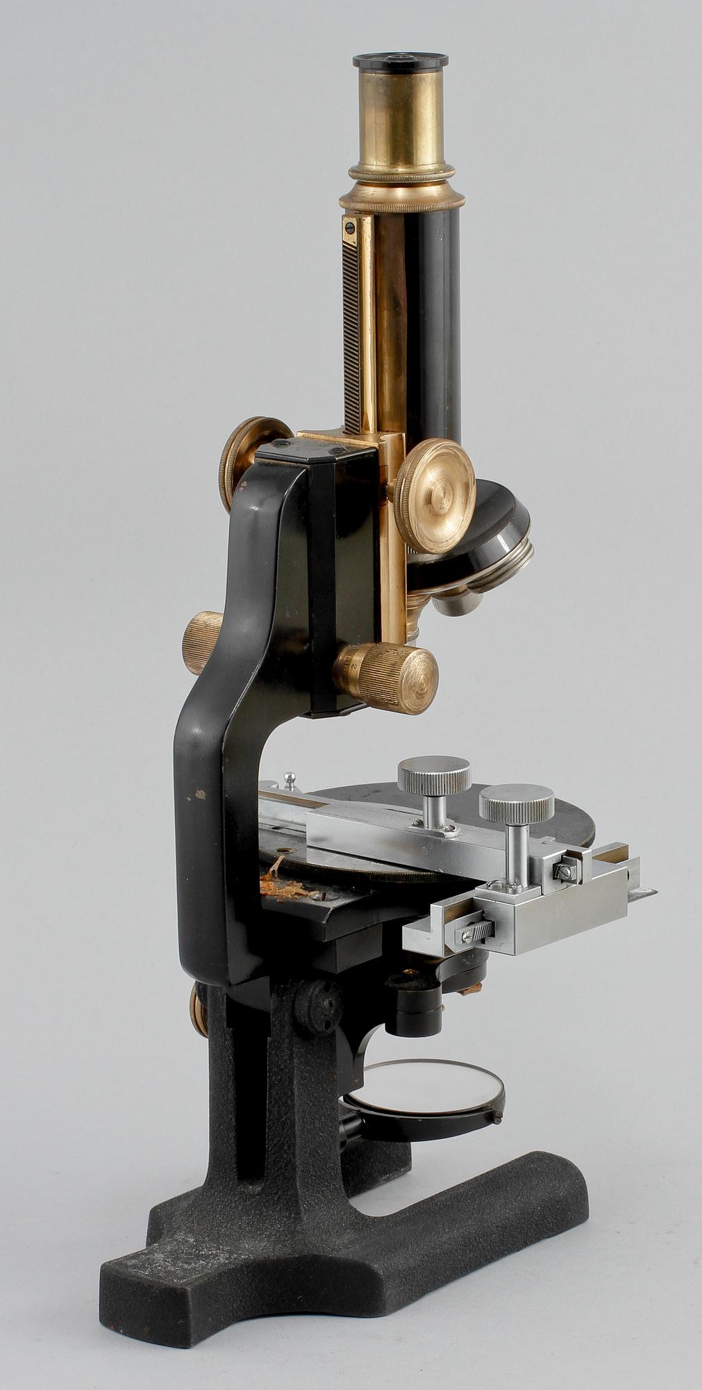 MIKROSKOP, R Winkel, Göttingen, Tyskland, 1900-talets andra hälft.