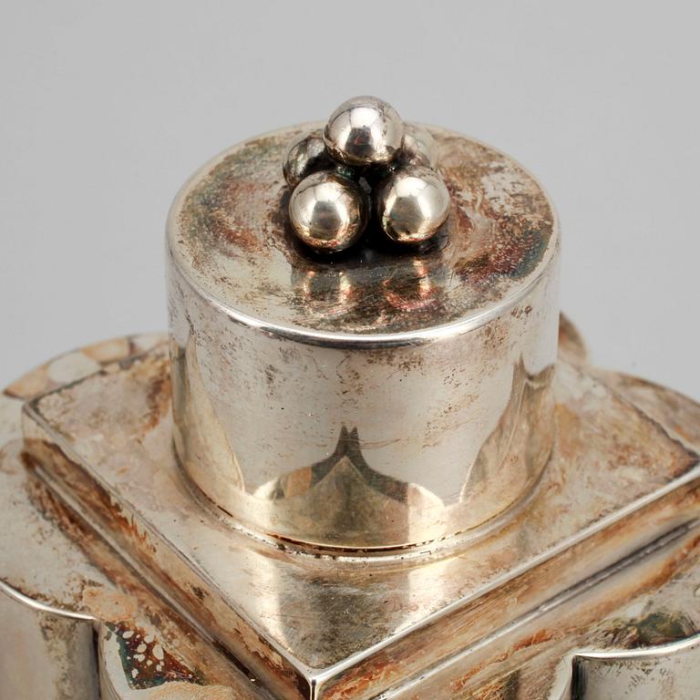 SHAKER, silver, Tesi, Göteborg, 1948. Vikt 480 g.