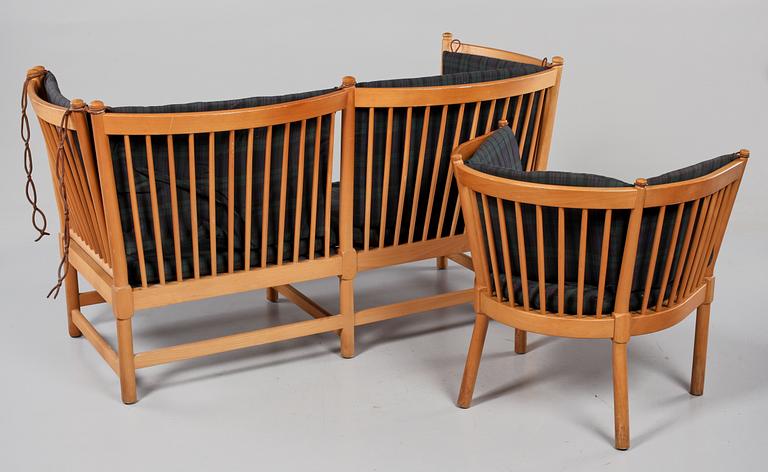 SOFFA SAMT FÅTÖLJ "Tremme", Børge Mogensen, dessa exemplar tillverkade av Fritz Hansen, 1960/1970-tal.