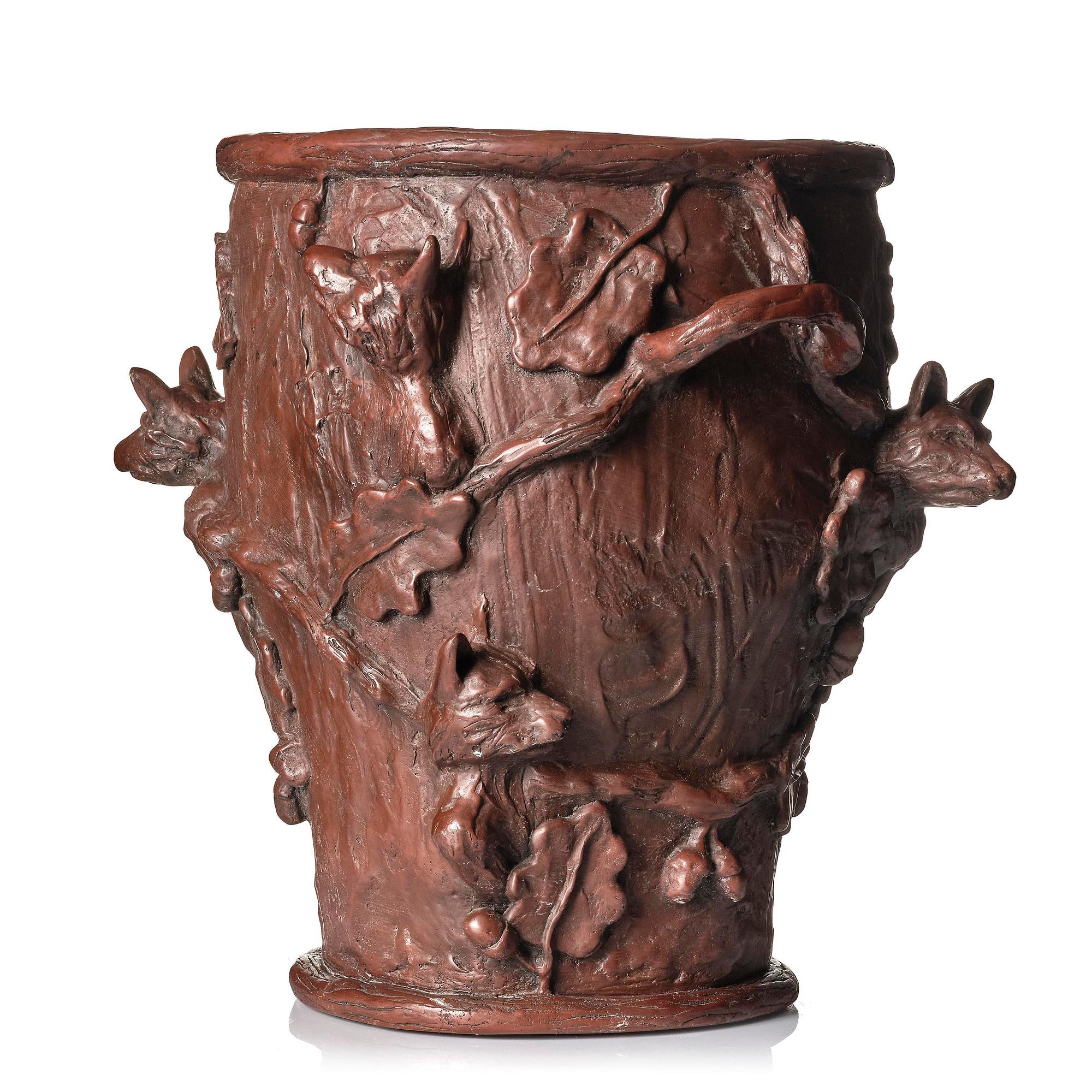 Ernst Billgren, "I trädkronan" (In the treetop), a patinated bronze urn, ed. 8/100, 2002.
