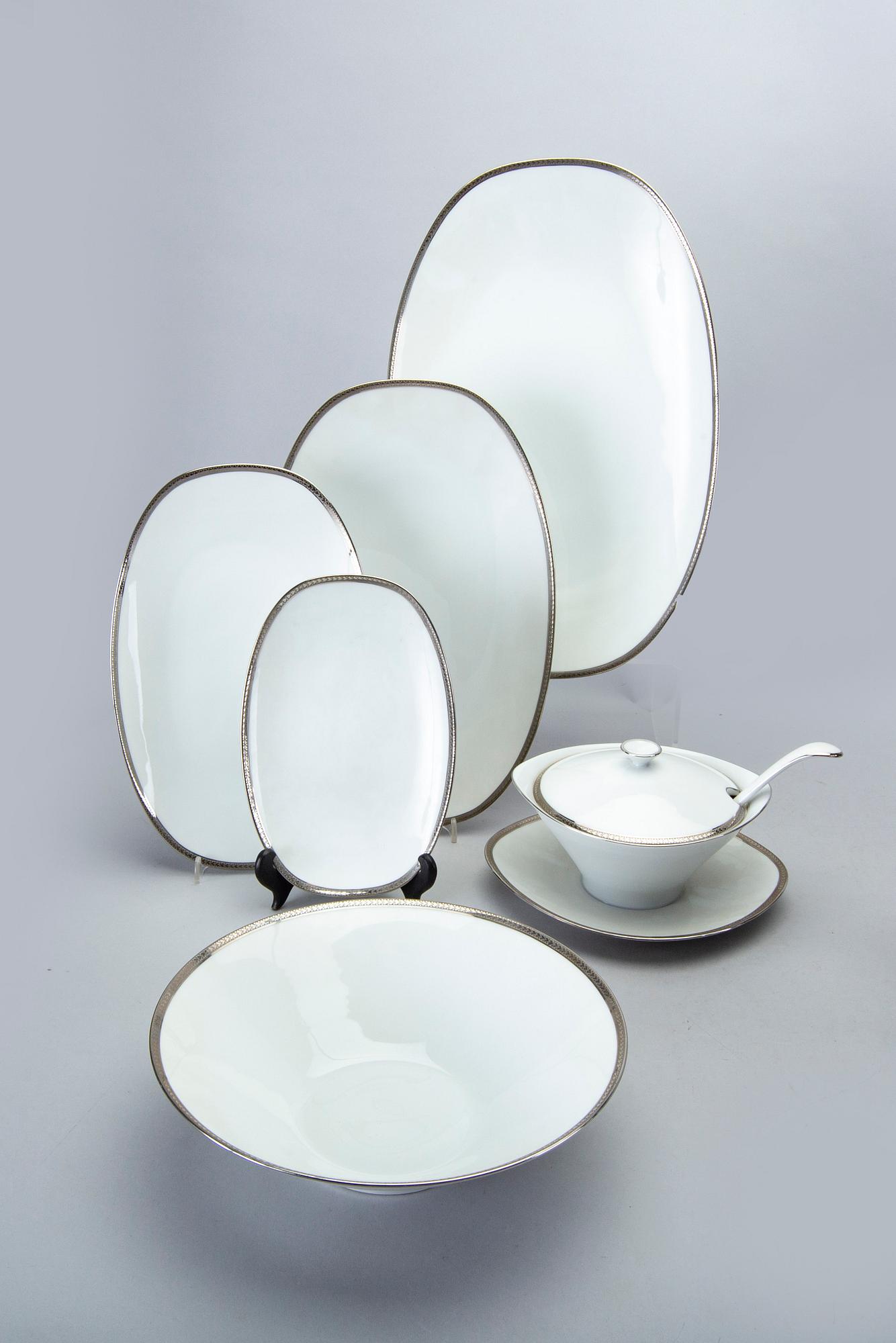 MATSERVIS, 61 delar, porslin, Hutschenreuther Hohenberg, 1900-talets mitt.