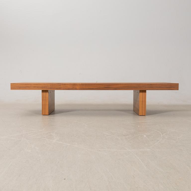 Bänk/soffbord, 2000-tal.