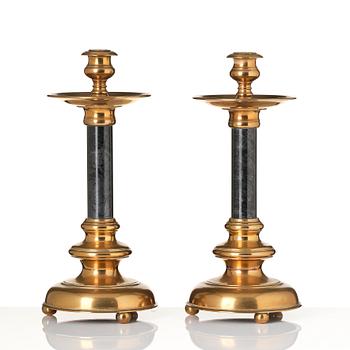 Ljusstakar, ett par, mässing och sten, barockstil, 1900-tal.