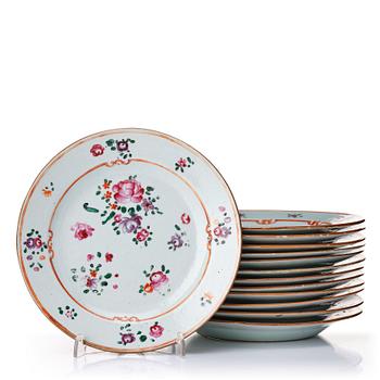 975. A set of 13 famille rose dishes, Qing dynasty, Qianlong (1736-95).