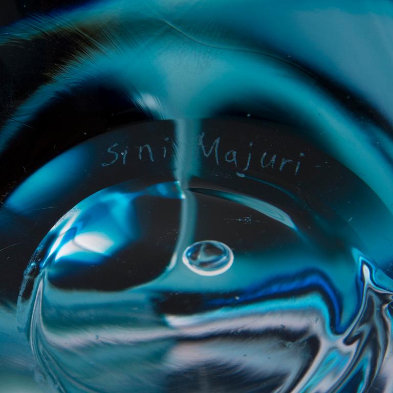 A vase signed Sini Majuri.