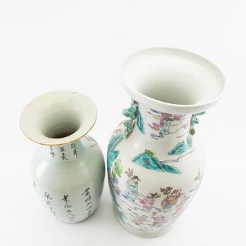 Vases 2 pcs China 20th century porcelain.