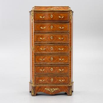Chest of drawers, Louis XV style, France, first half of the 20th century.