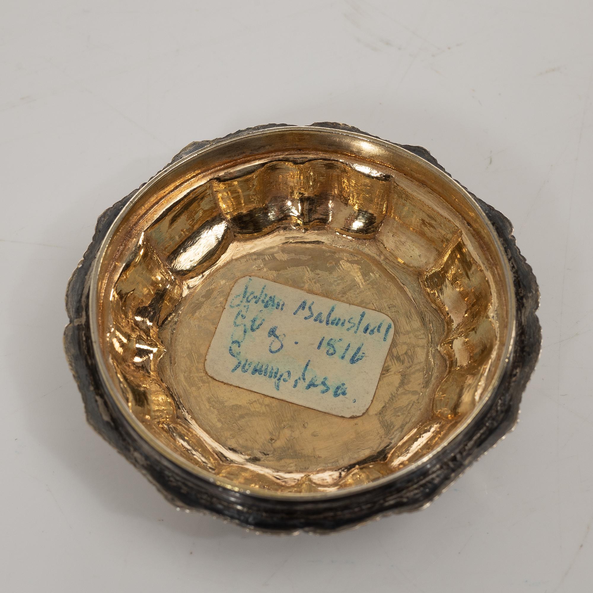 Kyrkdosor, 2 st, silver, Anders Schotte, Uddevalla 1777 och Johan Malmstedt, Göteborg 1816.