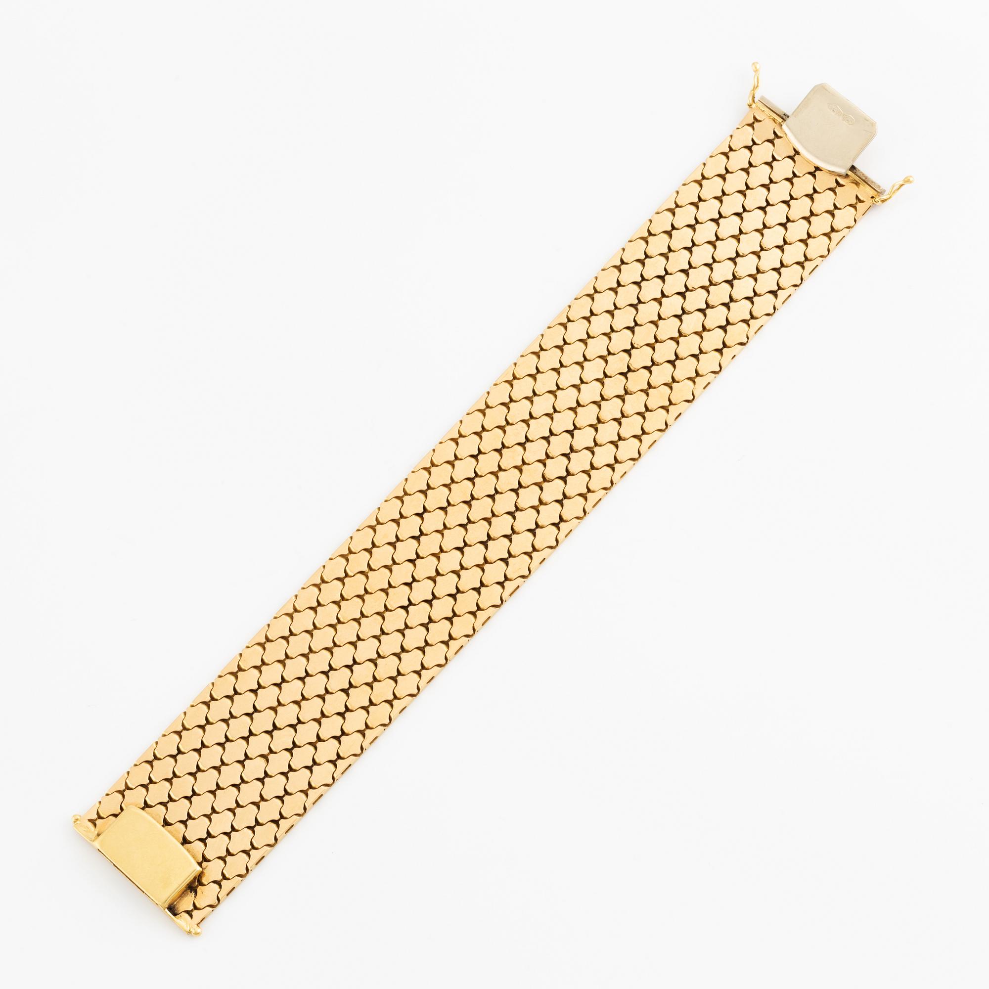 18K gold three coloured bracelet, Vicenza, Italy.