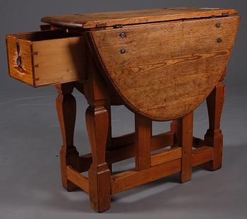 KLAFFBORD. Barock/barockstil delvis 1700-tal.