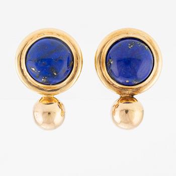 Earrings, a pair, 18K gold with lapis lazuli.