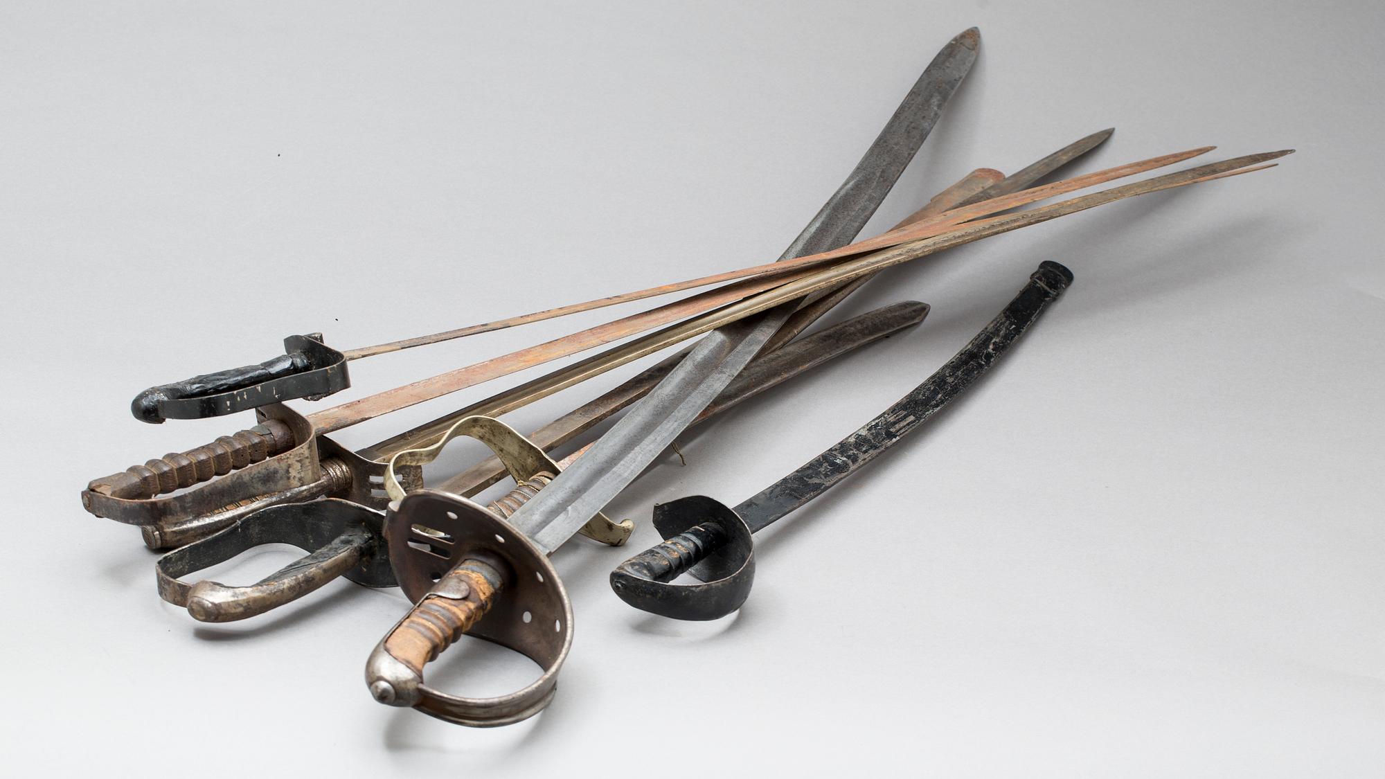 SABLAR, 7 st, bl a Österrike, 1800-tal.