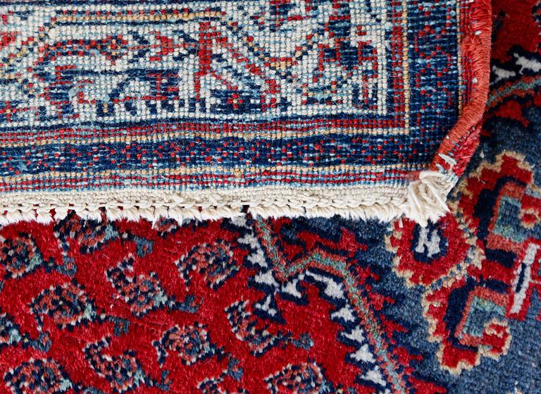 MATTA, orient, old, 157 x 106.