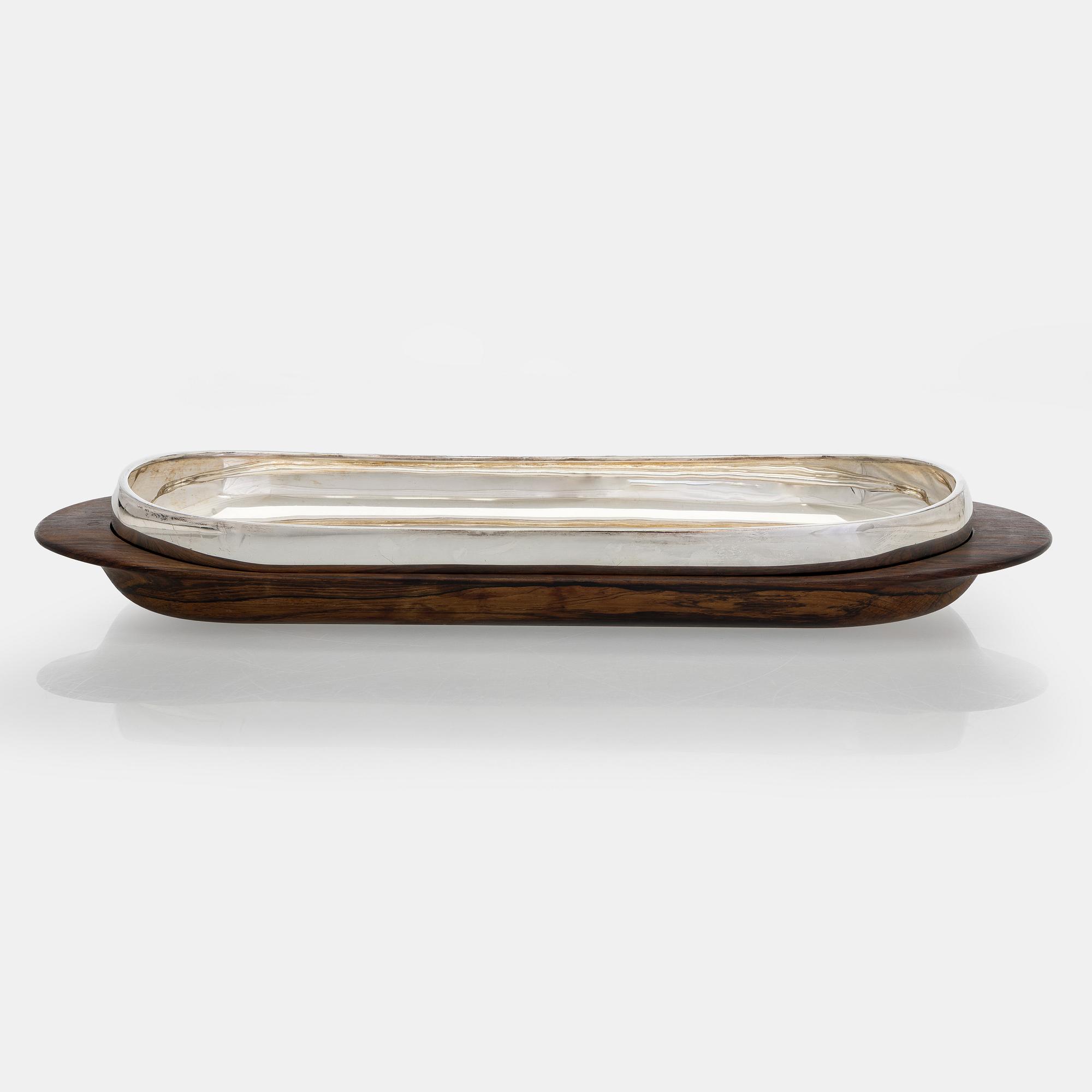 Kay Bojesen, Serveringsfat samt -bestick, sterlingsilver och palisander, Danmark. Kring 1960-talets mitt.
