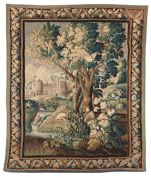 TAPESTRY. Tapestry weave. "Verdure". 275 x 231 cm. Flanders around 1700.