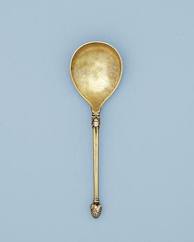 930. A 17th century silver-gilt spoon, un identified makers mark, possibly Norway.