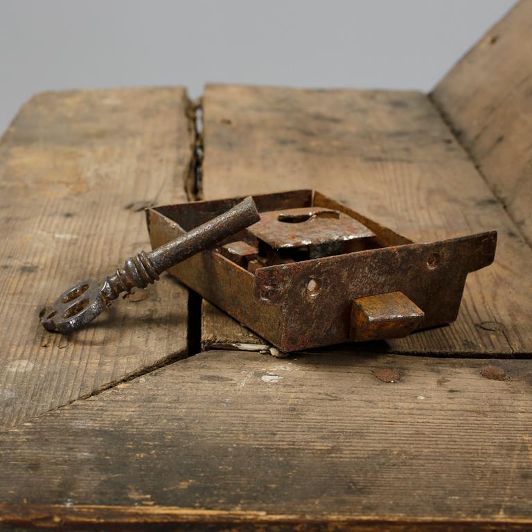 HÄNGSKÅP, Alfta, Hälsingland, 1700-talets slut.