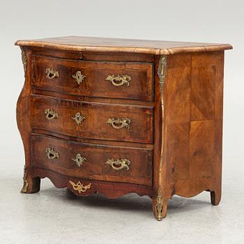 A late Baroque chest of drawers, mid-18th Century.