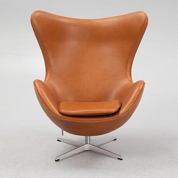 Arne Jacobsen, an "The egg"/model 3316 armchair, Fritz Hansen, Denmark.