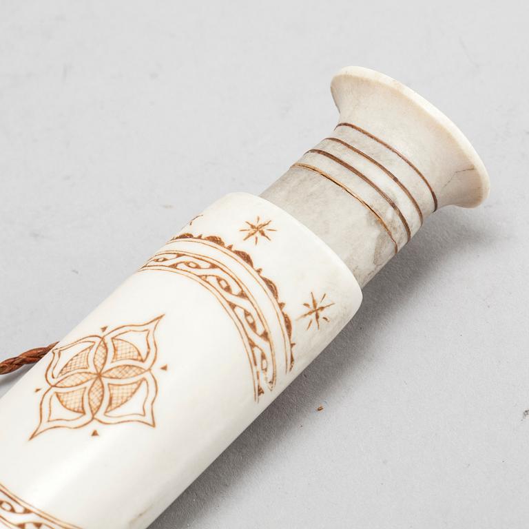 A knife attributed to Sven-Erik Lampinen, signed.