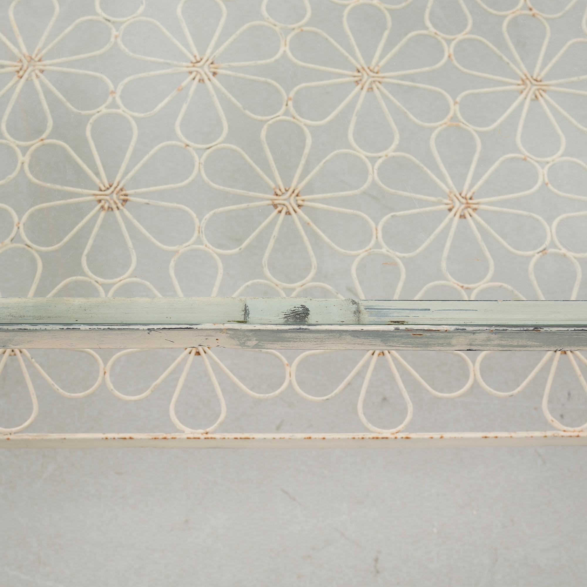 TRÄDGÅRDSBORD, 1900-talets mitt.