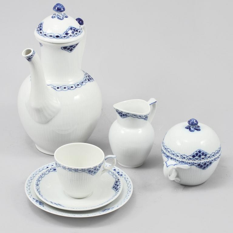 KAFFESERVIS, 25 delar, porslin, "Princess", Royal Copenhagen, 1900-tal.