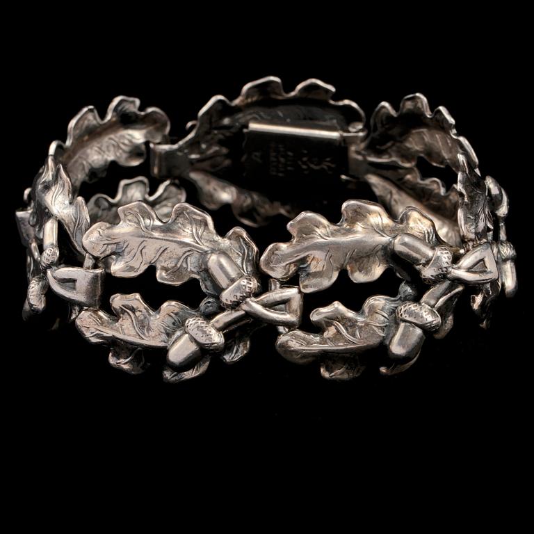 ARMBAND, sterlingsilver, Danmark, importstämplat, omkring 1900-talets mitt. Vikt 41 g.