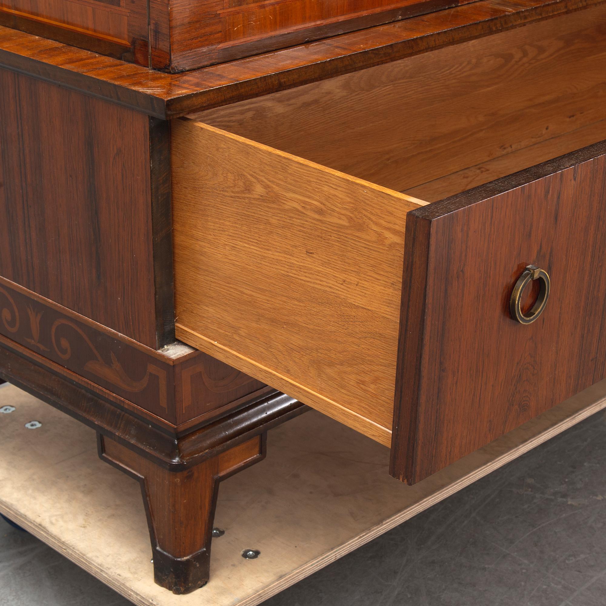 Erik Chambert, attributed to, a 1920's-30's Swedish Grace cabinet.