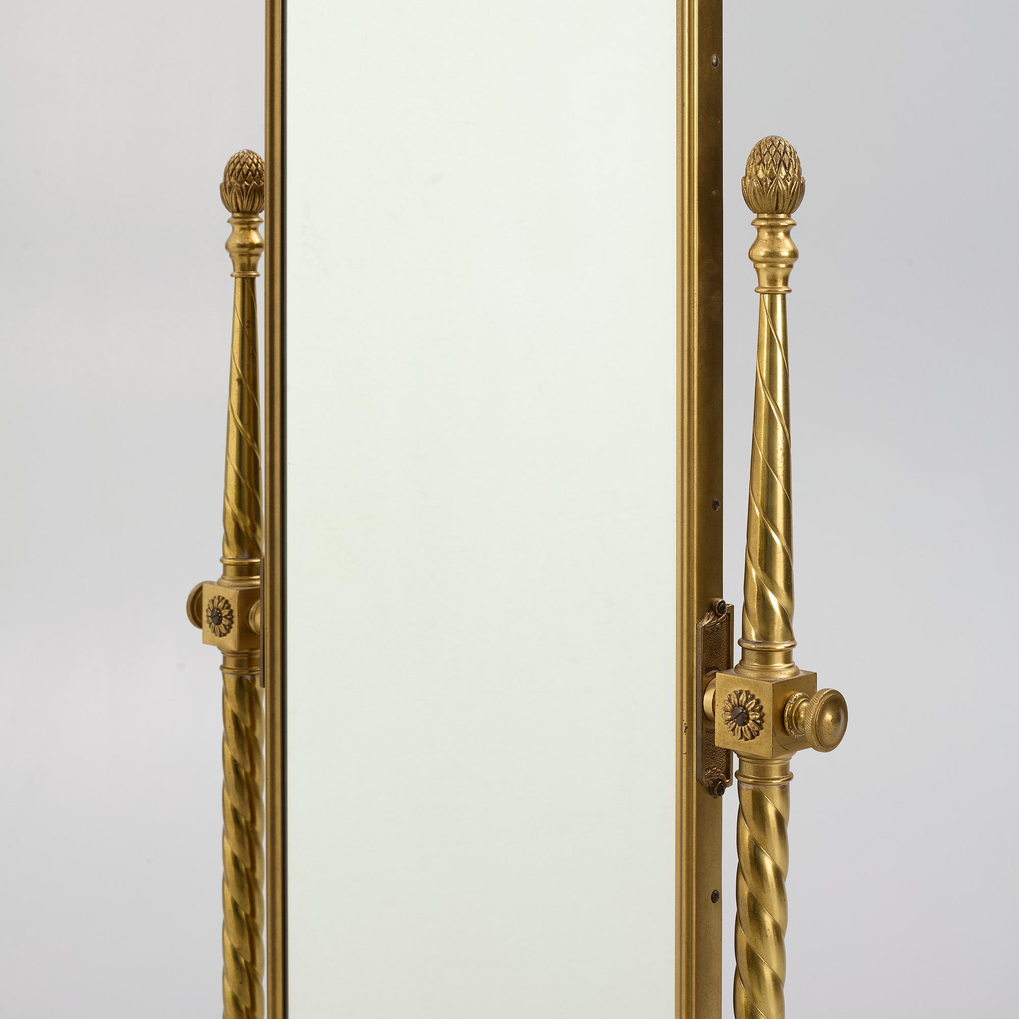 Golvspegel, 1900-talets mitt.