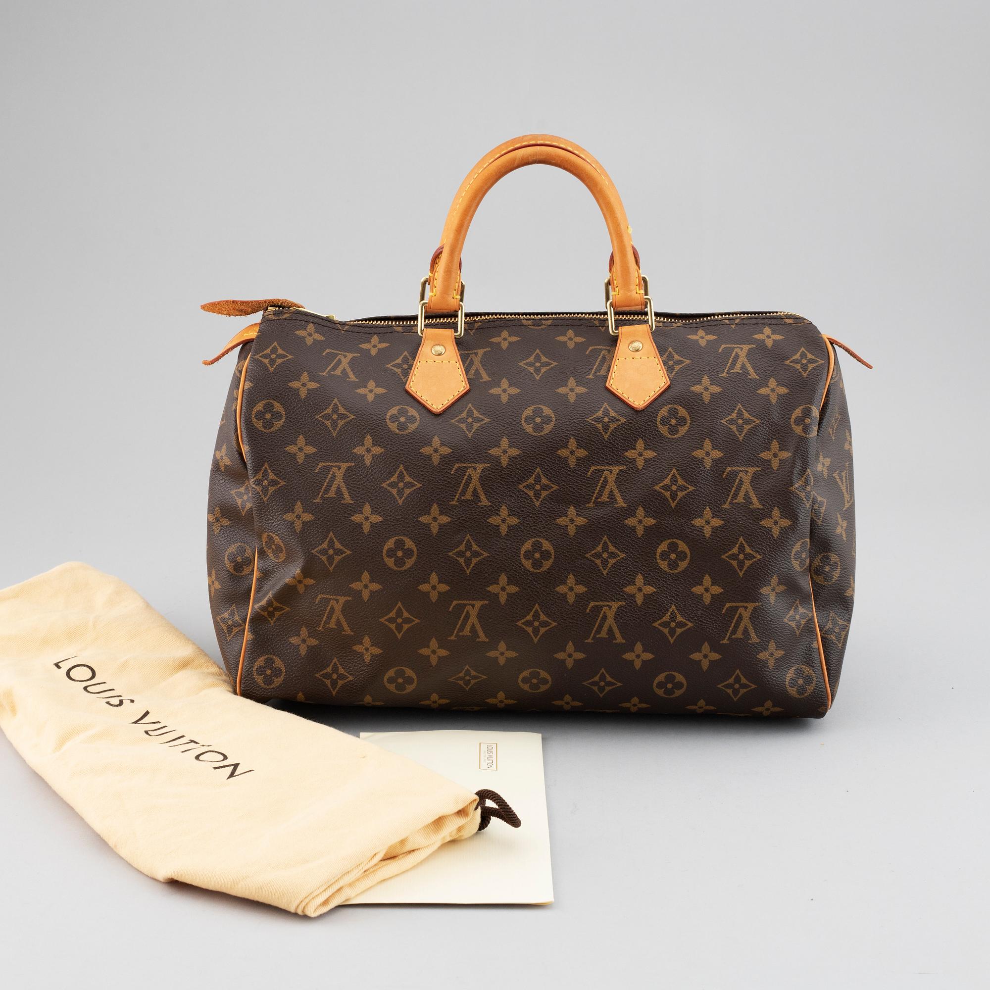 LOUIS VUITTON, a "Speedy 35" monogram canvas handbag.