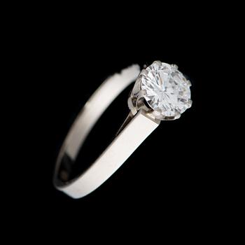 A RING, brilliant cut diamond, 18K white gold. Kultakeskus, Helsinki Finland 1974.