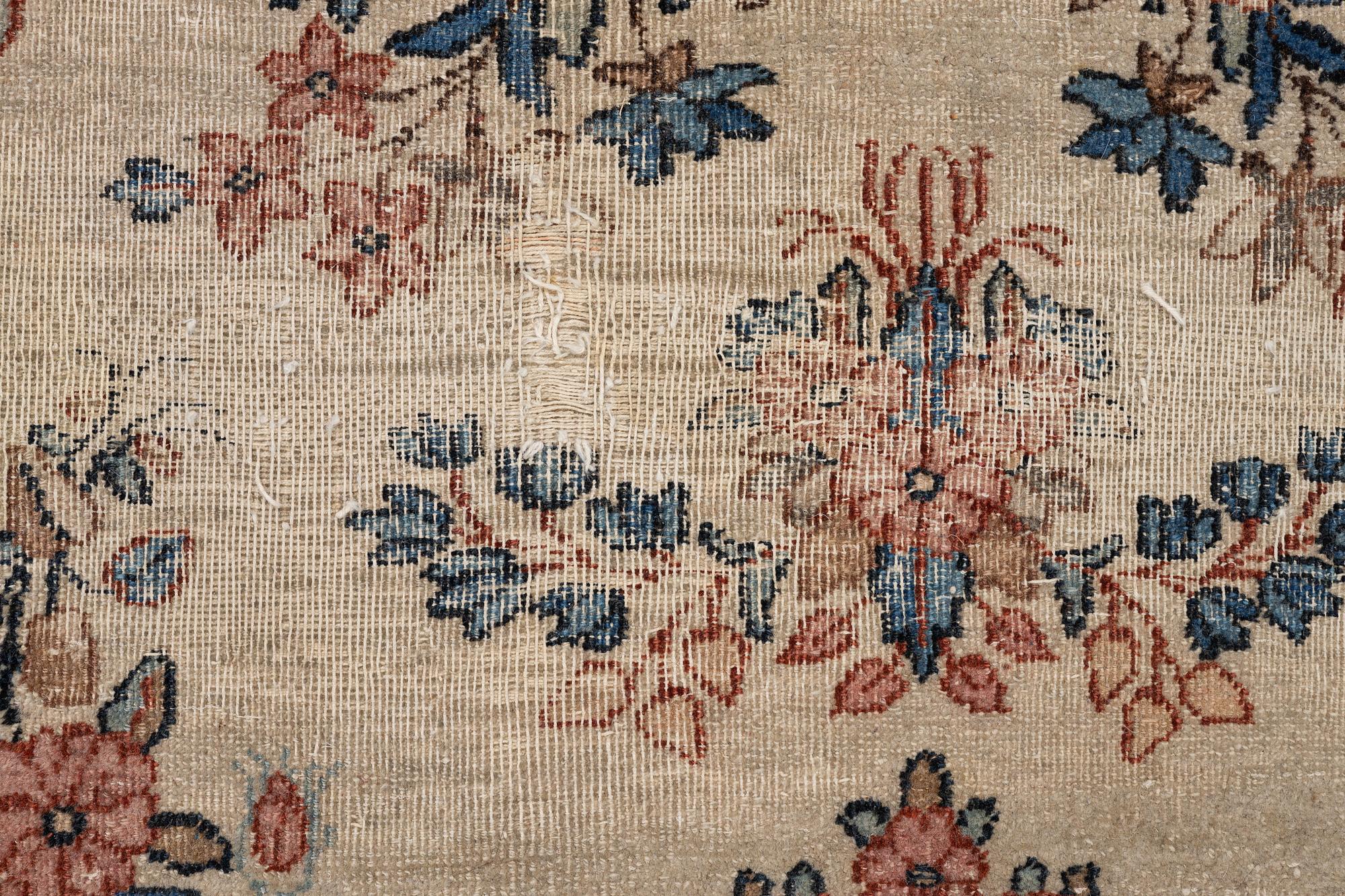 Rug, Kirman, semi-antique, approx. 370 x 267 cm.
