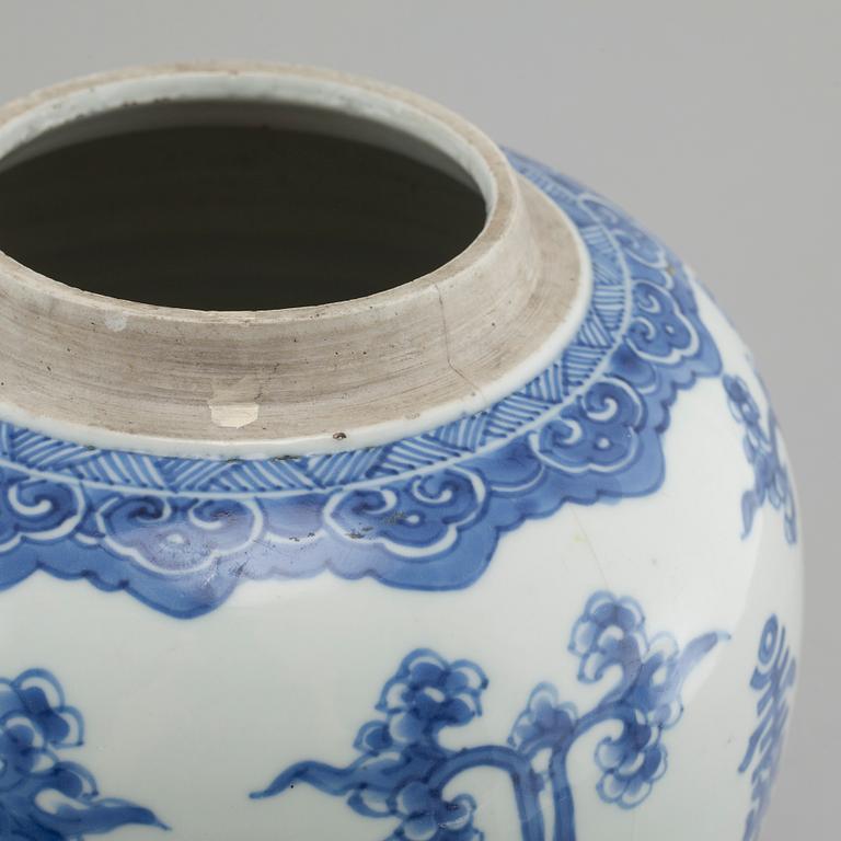 A porcelain jar from the 18th century China.