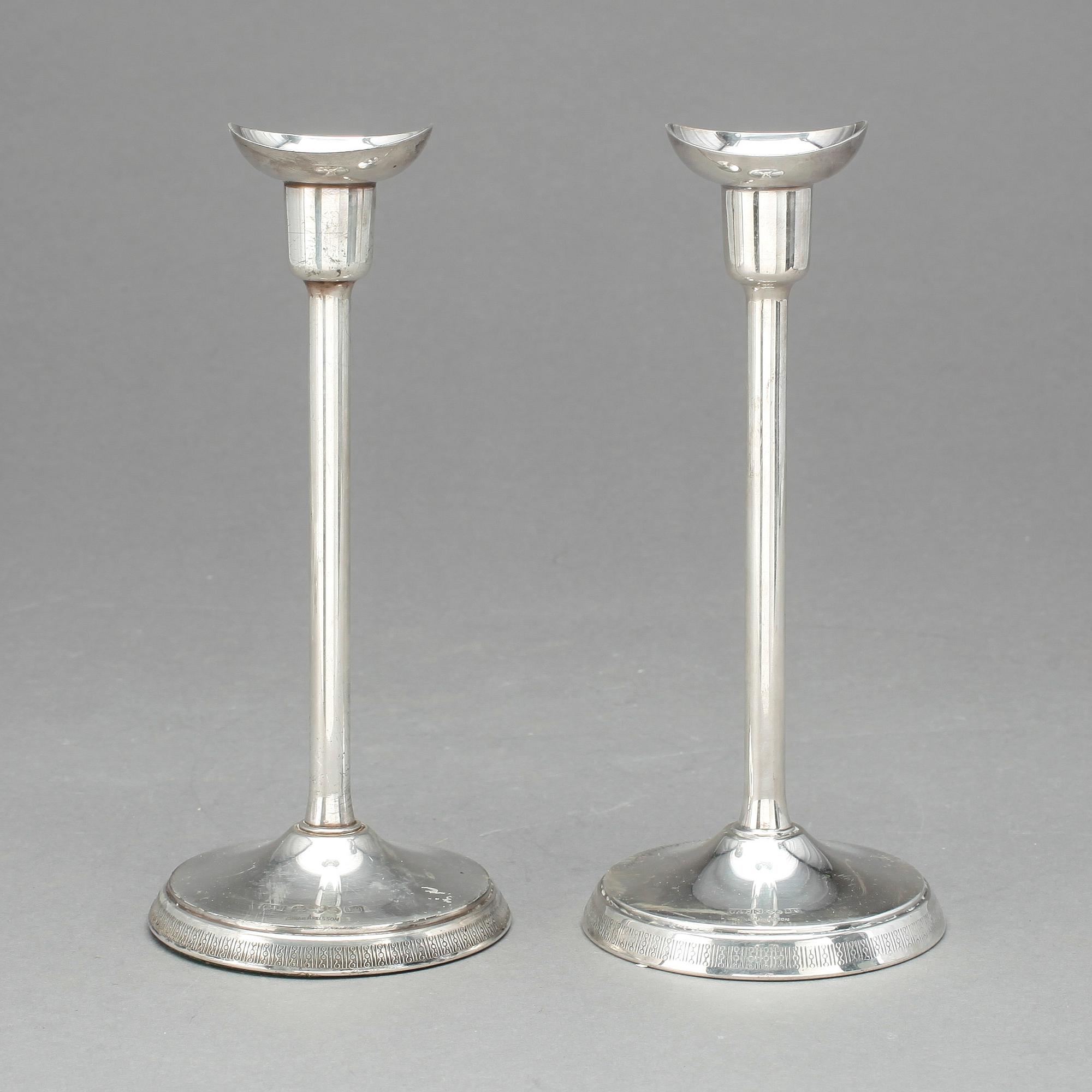 LJUSSTAKAR, ett par, silver, Ainar Axelsson, GAB, 1970.
