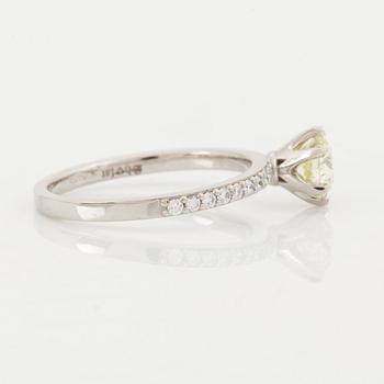 Brilliant cut diamond ring.