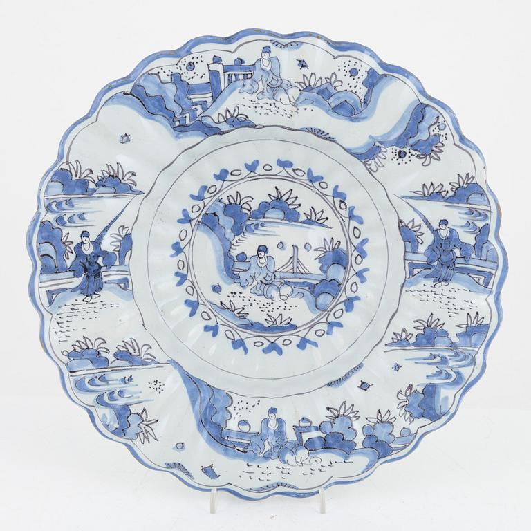 A faiance deep dish, 18th Century.