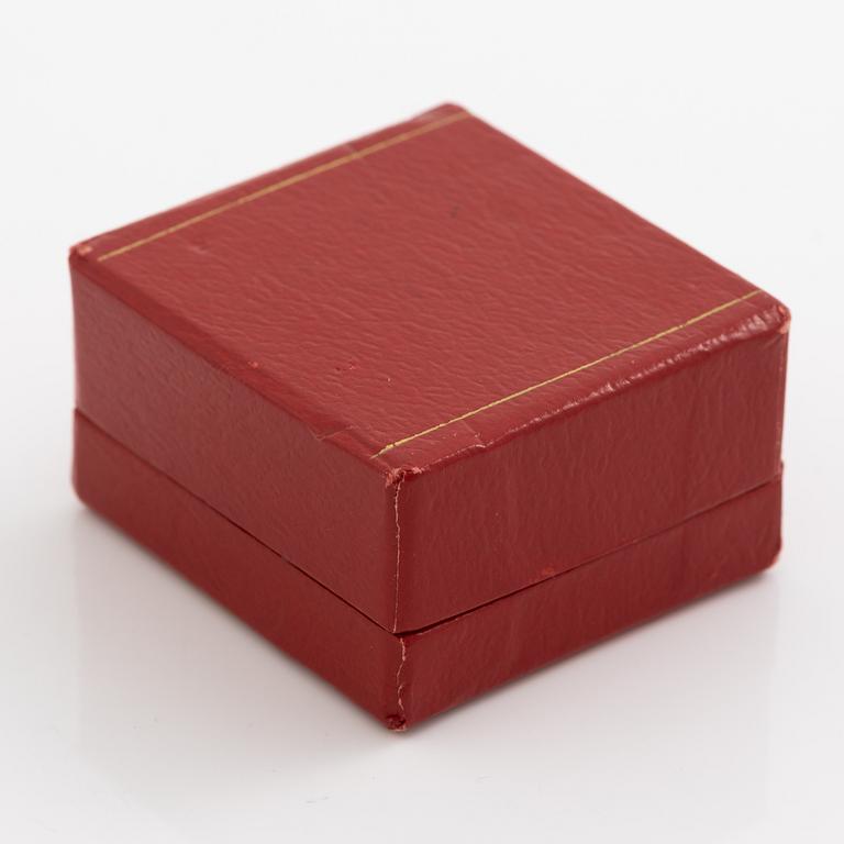 Ring, 18K white gold with brilliant-cut diamond.