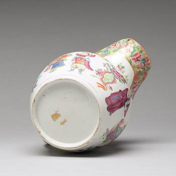 HANDKANNA, porslin. Qingdynastin, Kanton, 1800-tal.