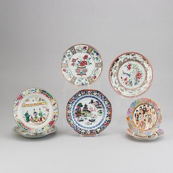 Five famille rose plates, and a pair of Japanese dishes. Qing dynasty and Japan, 18th and 20th century.