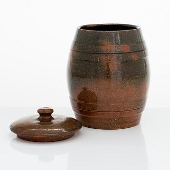 ALFRED WILLIAM FINCH, A jar with lid by Iris Finland 1901.