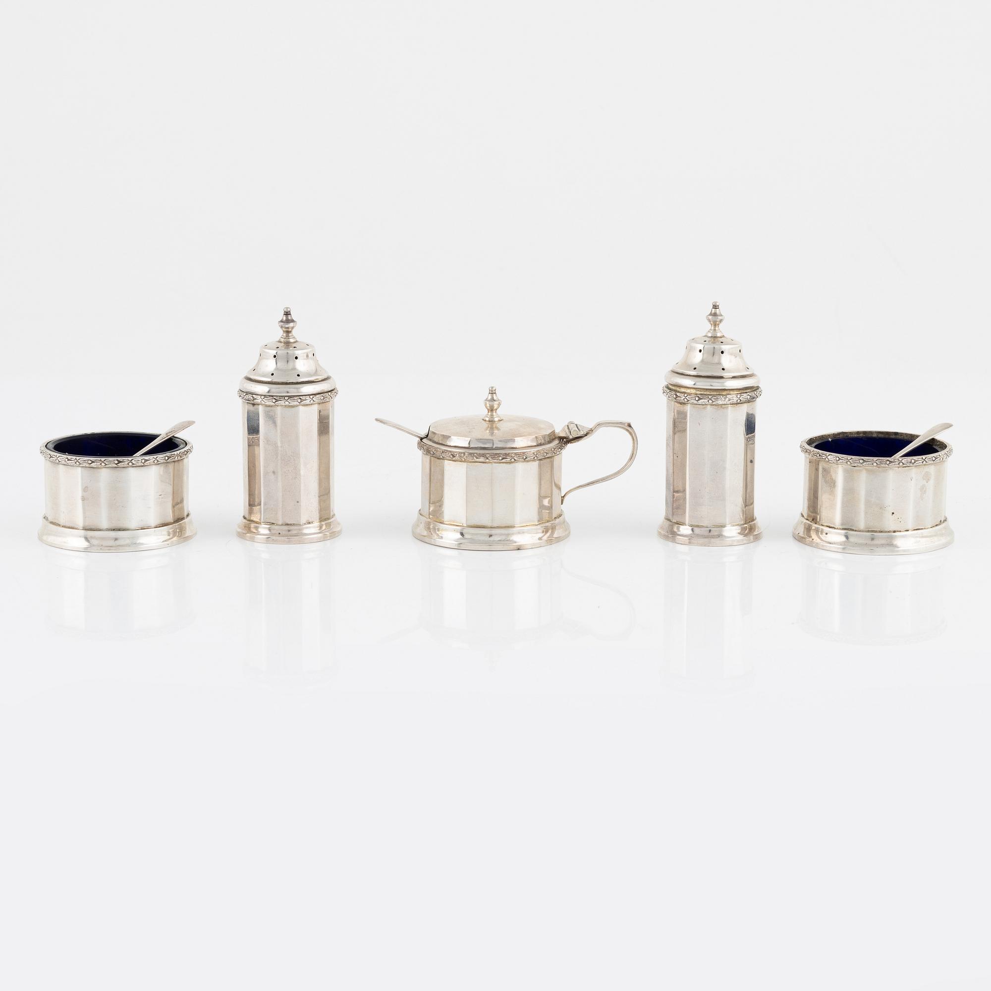 William Neale & Son Ltd, kryddset, 7 delar, silver, Birmingham, England, 1931.